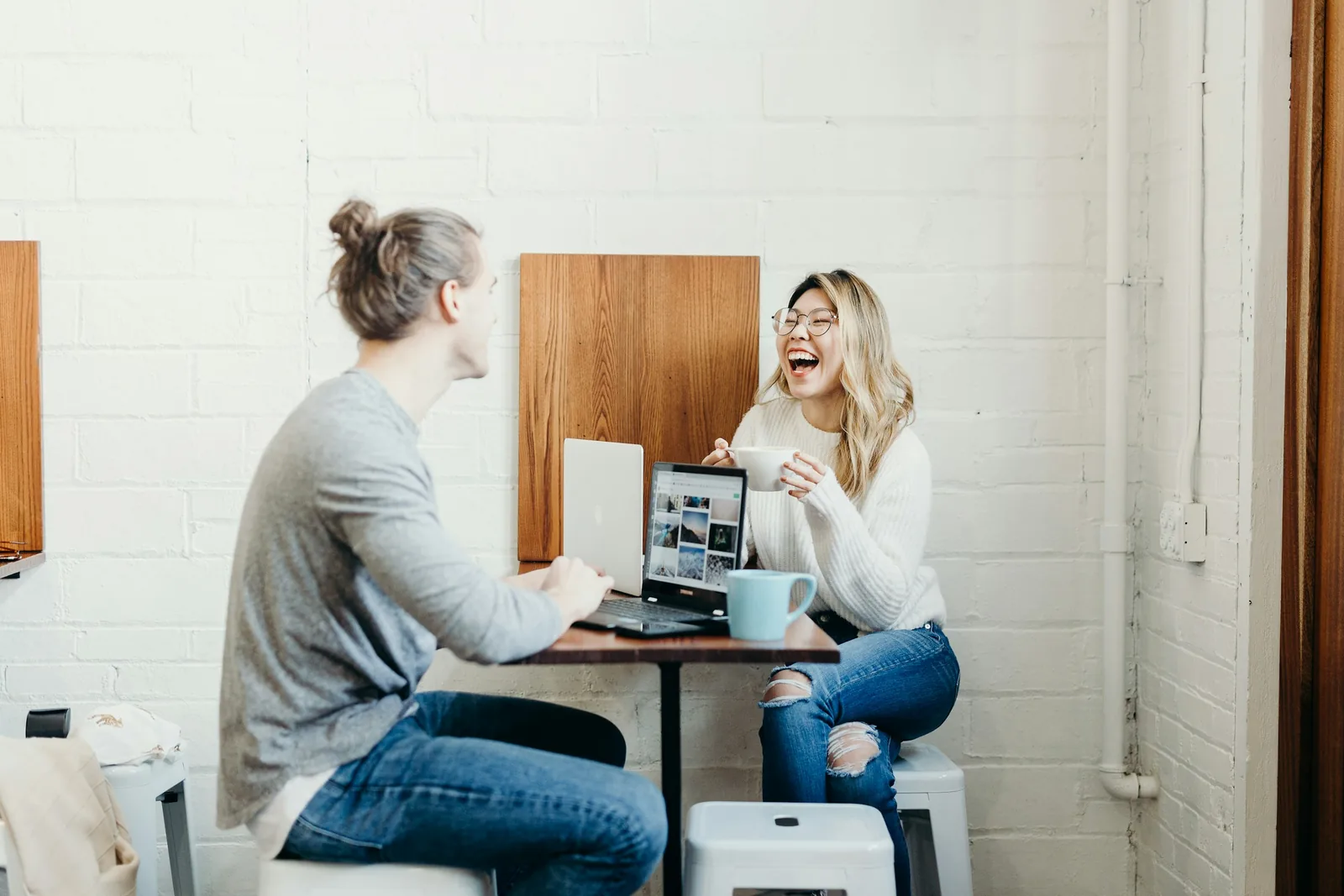 team looking happy - AI Product Photography