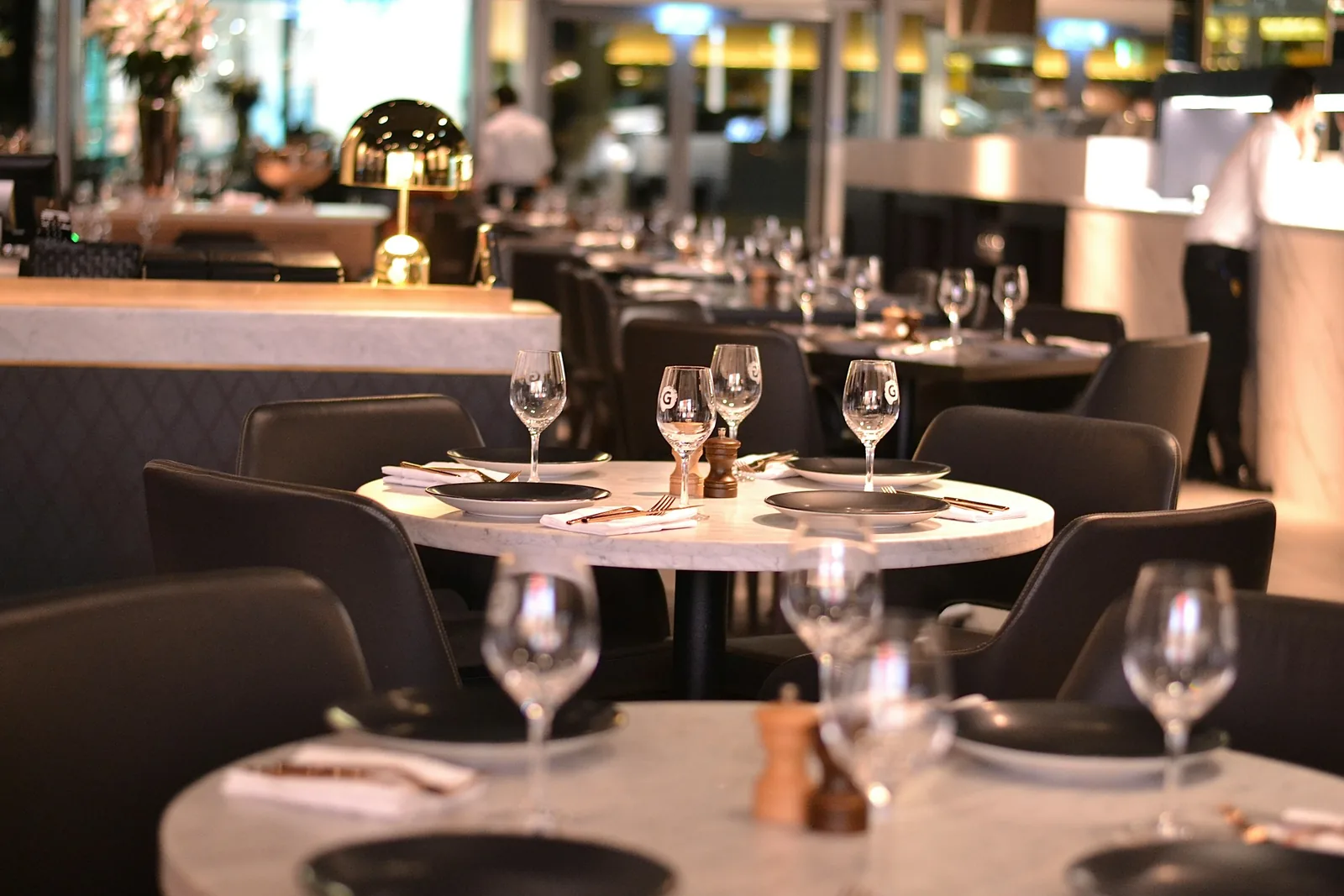 a dine in - Restaurant Photography 