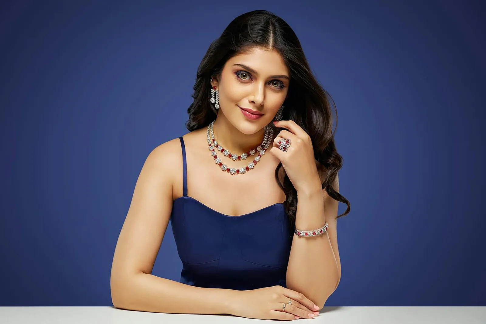 Person Wearing Jewelry Posing - Best Lens for Jewelry Photography