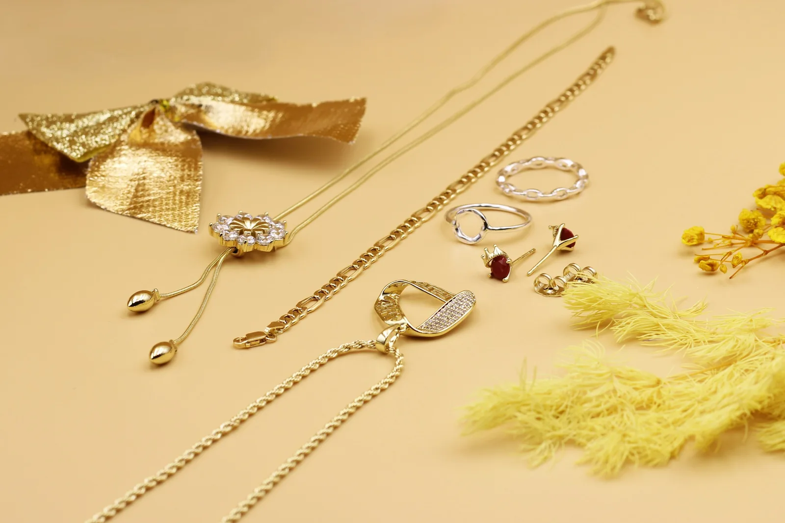 beautiful photos of jewelry - How to Take Pictures of Jewelry With a Phone