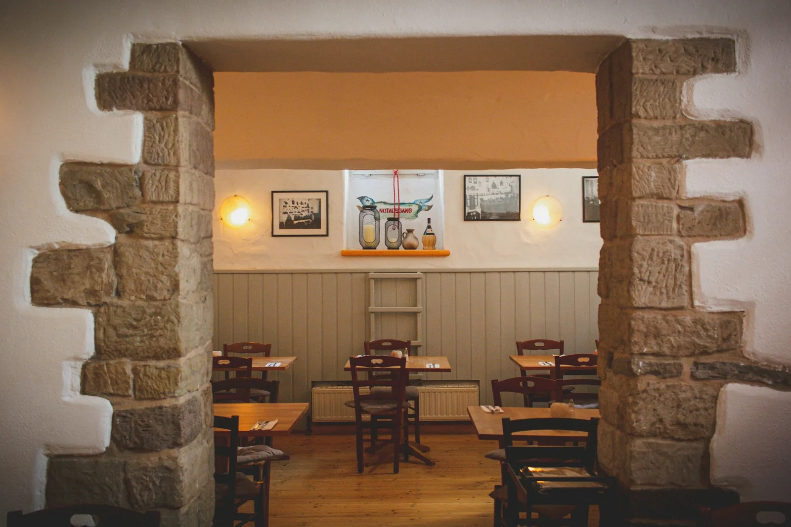 a beautiful restaurant - Restaurant Photography 