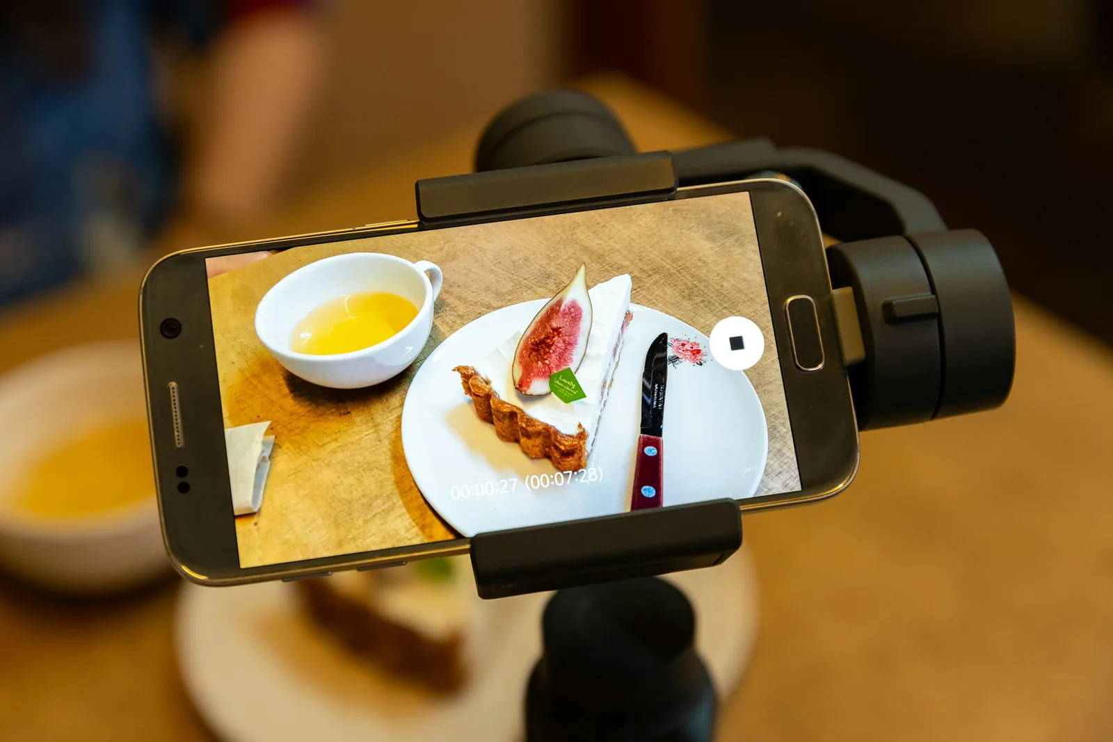 How To Take Pictures Of Food: 9 Best Tips For Better Shots