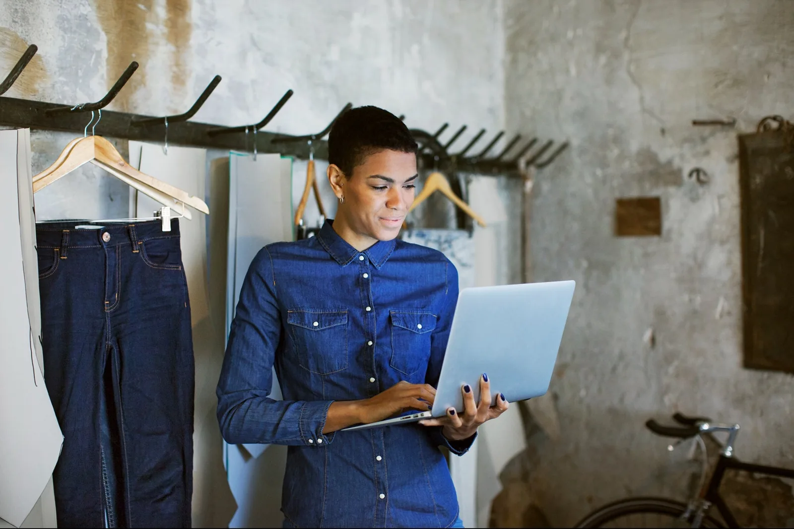 man expanding business - eCommerce Scalability and Performance